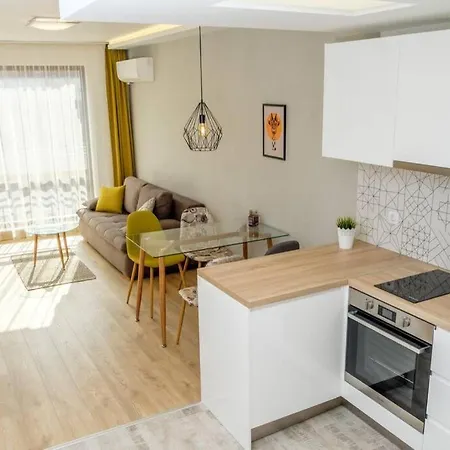 Charisma Apt - Lux At Top City Center * Warna